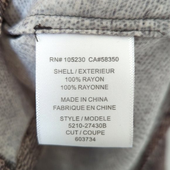 Soft Joie Dane Snakeskin Printed Long Roll Tab Sleeve V-neck Button Down Shirt S - Picture 6 of 14